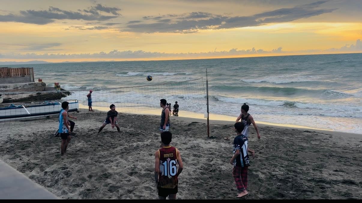 Beach Volleyball at S&D Beach House and Cottages